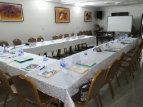 日落飯店 阿比讓住宿飯店