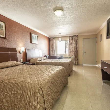 La Siesta Hotel
