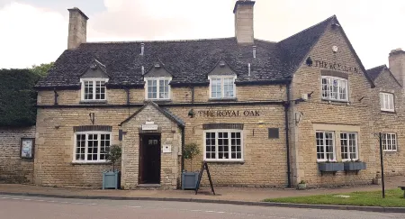 The Royal Oak Duddington Отели в г. Даддингтон-вит-Финшейд