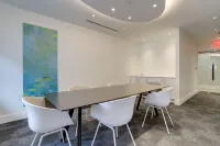 Bright Apartment Walk to Ballston Metro