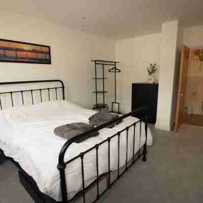 Sea View Terrace & Beach Access in Worthing Rooms