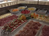 Hotel Eden - breakfast