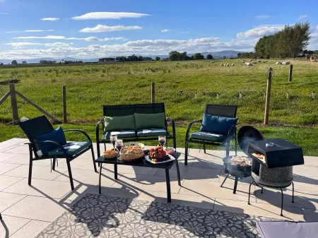 Magilligan - Cottage - Sleeps 6 - Parking - Garden Отели в г. Лимавади