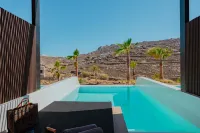 Ftelia Black Villas - Private Pools
