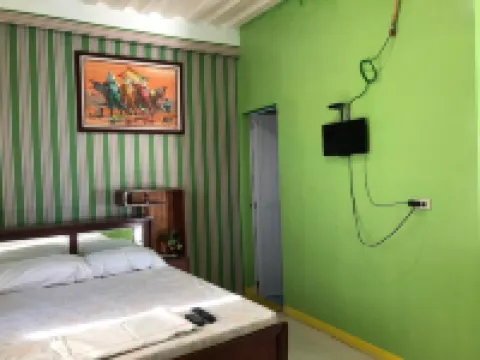 Ravara Natividad Pension House