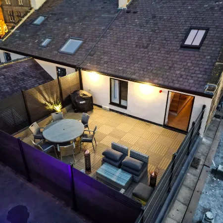 Host & Stay - Oxford House