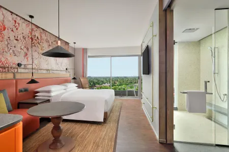 The Artiste Kochi, a Tribute Portfolio Hotel Отели рядом со станцией Ernakulam Jn