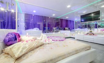 Aleks Hotel na Muzhestva Hotel