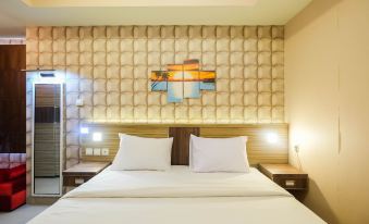 Cozy 1Br Apartment with Workspace at Mustika Golf Residence