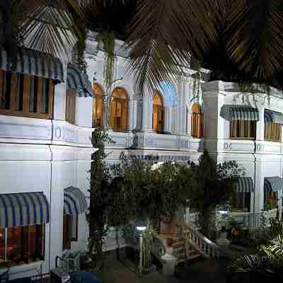 Hotel Aram Hotel Exterior