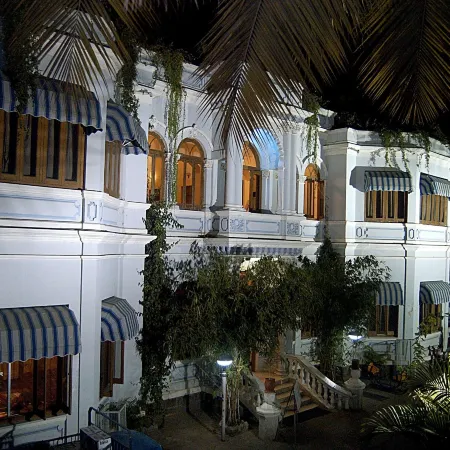 Hotel Aram Отели в г. Джамнагар