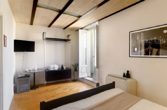 樂馬爾夫-洞穴靜修所