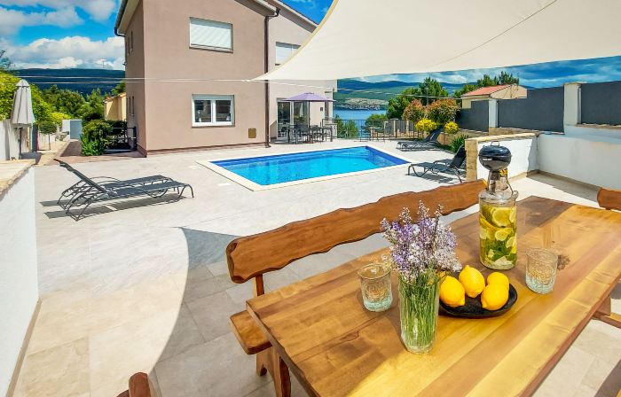 Sea Front Villa Lucija