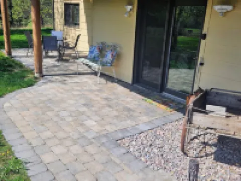 Guests Say:  "METICULOUSLY CLEAN"  and  "ABSOLUTELY BEAUTIFUL