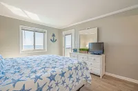 Expansive Views and Year-Round Pool - Beautiful Oceanfront Haven