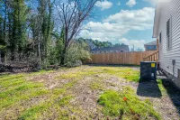 Cozy Space with Modern Kitchen and Fast Wifi - Charming Ranch Retreat