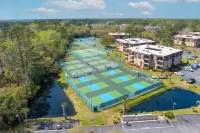 Oceanfront Pool and Tennis Courts - Exquisite Coastal Haven