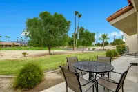 Golf Course Views and Cozy Patio Retreat - Charming Oasis