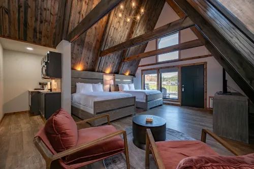 Electric Fireplace and Kitchenette - Spacious Inviting Retreat Hotels in Garrett County