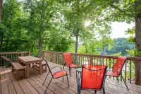 Elevated Lake Access and Scenic Views - Charming Rustic Retreat Hotel a Osage Township