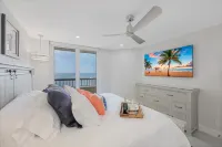 Modern Design and Stunning Tropical Setting - Stylish Coastal Haven