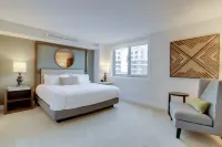 Amazing Views and Expansive Balconies - Stunning Urban Oasis Hotels in Shirlington