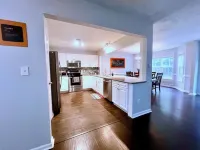 The Waypoint, 4BR/7Beds/2.5Bath Travel Themed Vacation Home adjacent to FT Bragg