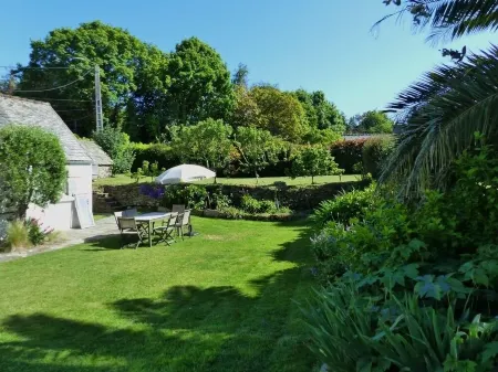 Typical house 600 m away from the beach Отели в г. Локирк