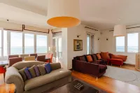 The Benervilloise Villa With its Feet in the Water Hotels in Benerville-sur-Mer