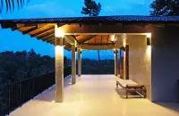 Aarunya Nature Resort and Spa - Gym