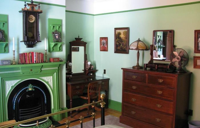 Gower Manor Historical Bed & Breakfast