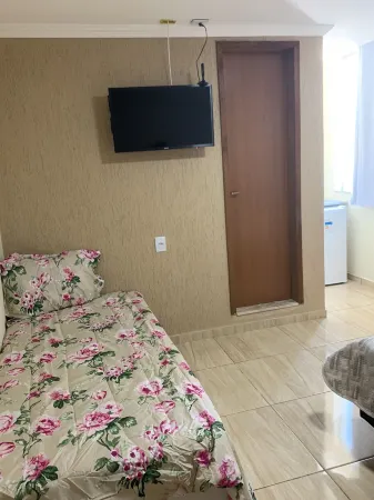 Anjos do Mar Suítes Отели рядом с достопримечательностью «Praia dos Anjos»