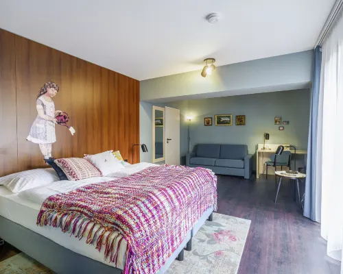 Tante Alma's Bonner Hotel Hotels near Hardtberg