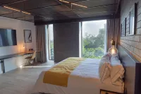 Fulton Business Luxury Hotel