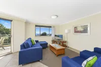 Flynns Beach Resort
