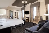 Le Pavillon, New Orleans, a Tribute Portfolio Hotel Hotel dekat Ernest N. Morial Convention Center