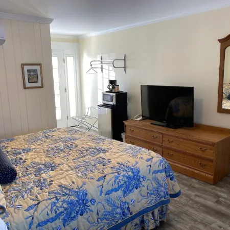 Colonial Gables Oceanfront Village