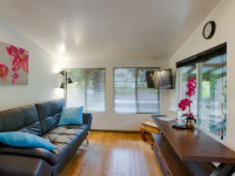 ラーヴァ ロッジ アット ハレ キラウエア ボルケーノのホテル