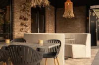 Hotel Four