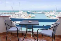 The Marine Waterfront Hotel - 4 stelle