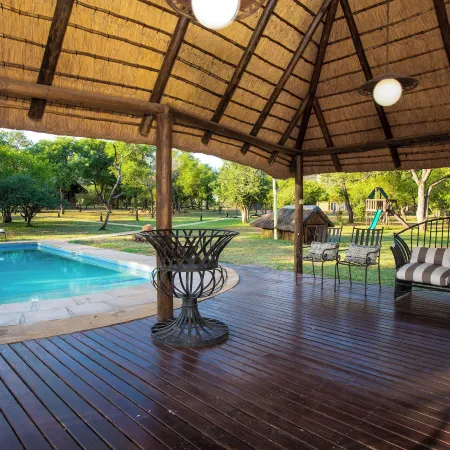Kubu Bush Lodge