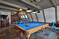 The Birch Ridge: European Room #8 - King Suite in Killington, Vermont. Hot Tub. 1 Bedroom Home