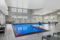 Residence Inn Champaign - Pools