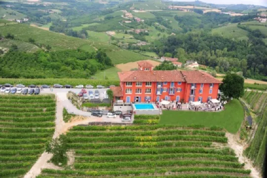 Bricco Rosso Hôtels à : 