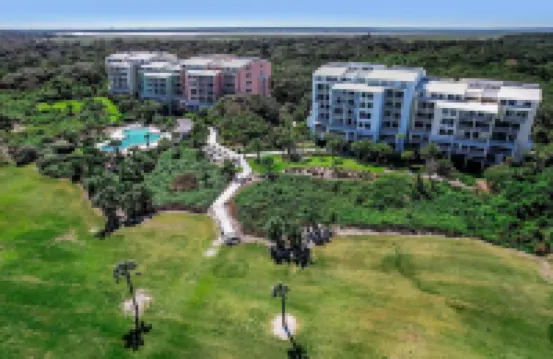 紅色帷幕提供的1386船觀圈3卧室公寓