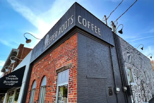 Oakley Square 3Br Charmer - Total Walkability 3 Bedroom Home by RedAwning