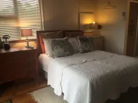 A Stone's Throw Accommodation Hotels in Makana Local Municipality