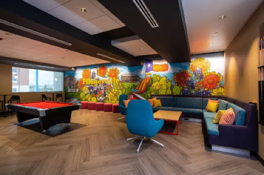 Tru by Hilton Pflugerville