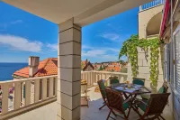 Hedera Estate, Hedera A39 Hotels in Rozat