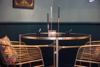 The Charming Trocadero Eiffel Tower - Bed and Breakfasts